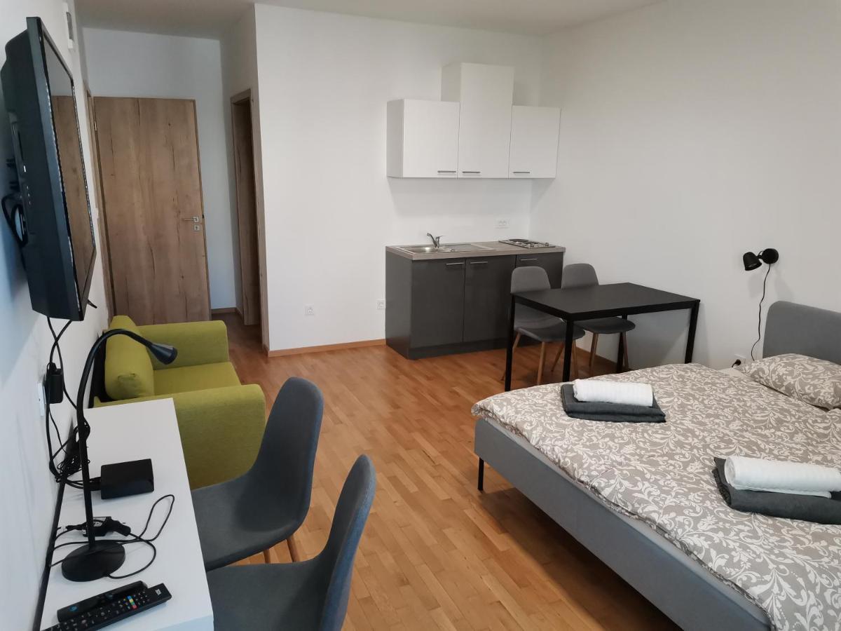 Pubyland Rooms & Apartments Rogatec Екстериор снимка