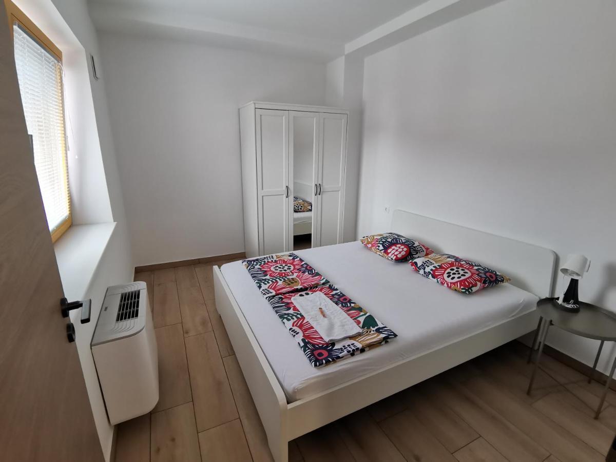 Pubyland Rooms & Apartments Rogatec Екстериор снимка
