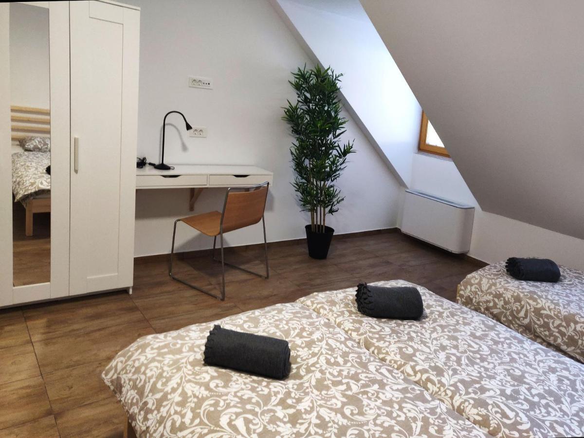 Pubyland Rooms & Apartments Rogatec Екстериор снимка