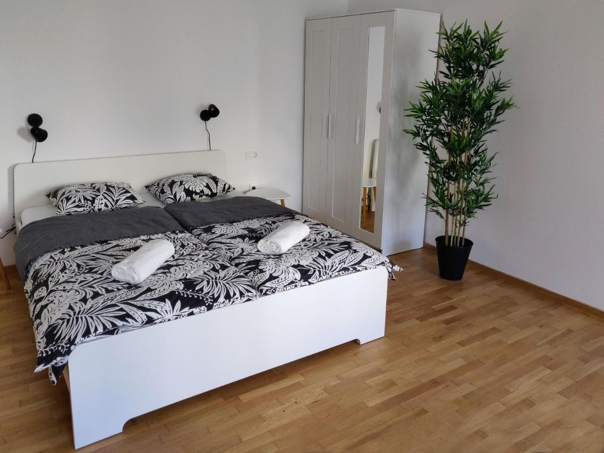 Pubyland Rooms & Apartments Rogatec Екстериор снимка