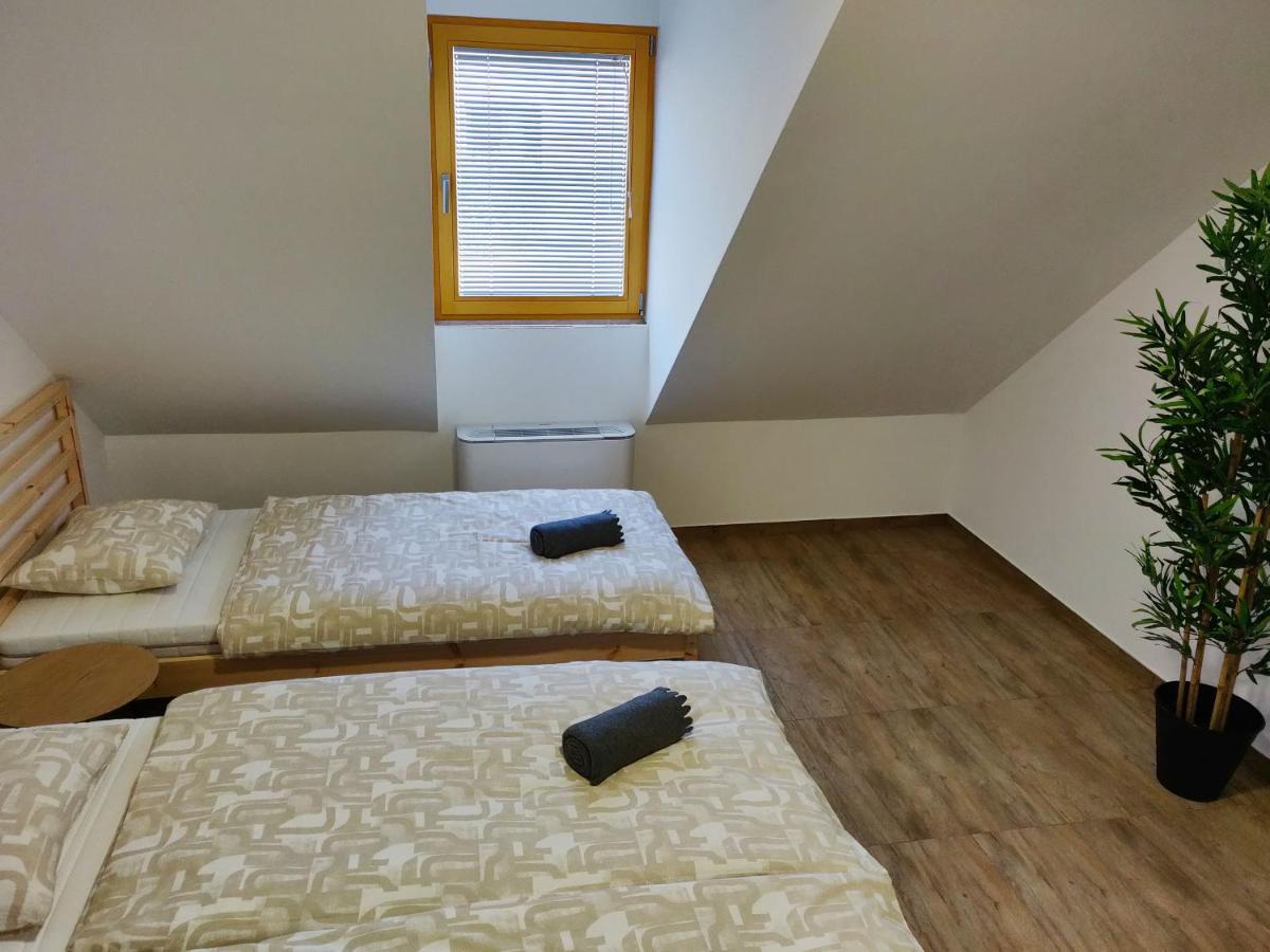 Pubyland Rooms & Apartments Rogatec Екстериор снимка