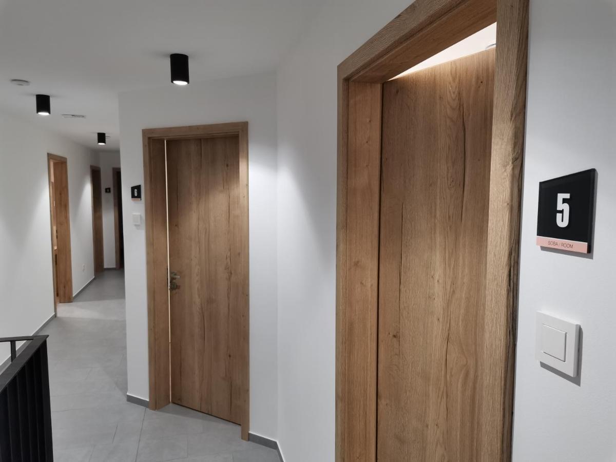 Pubyland Rooms & Apartments Rogatec Екстериор снимка