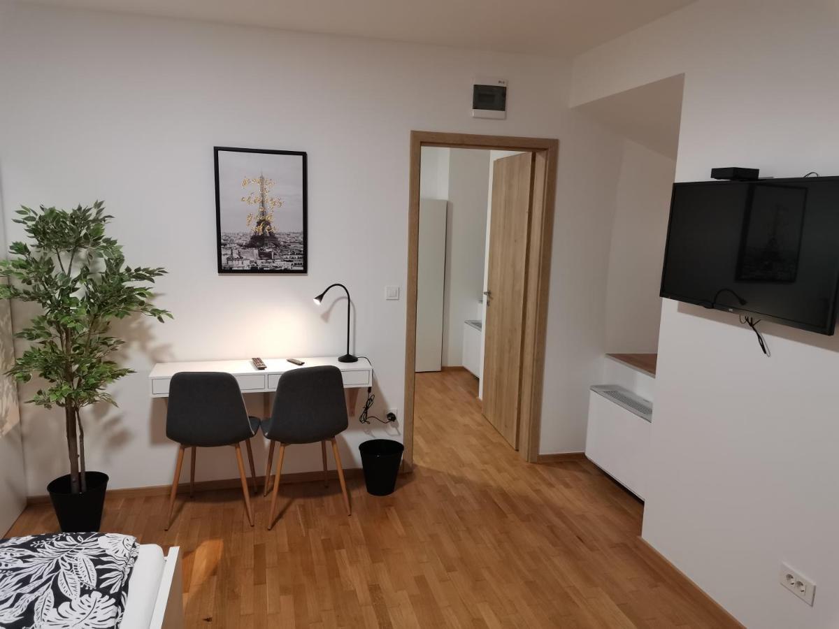 Pubyland Rooms & Apartments Rogatec Екстериор снимка