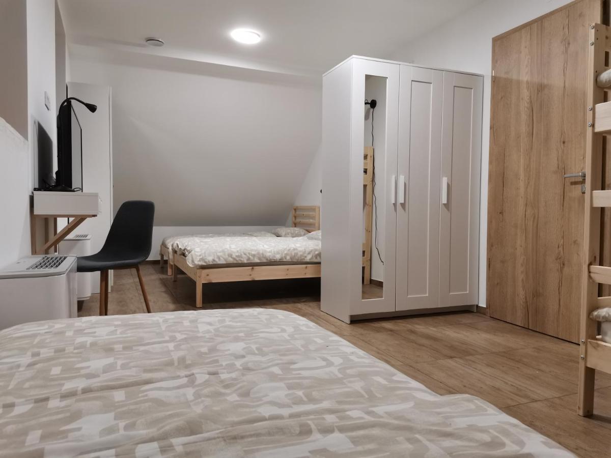 Pubyland Rooms & Apartments Rogatec Екстериор снимка